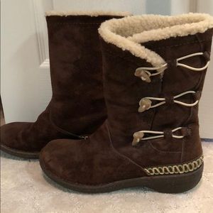 Brown Ugg boots.